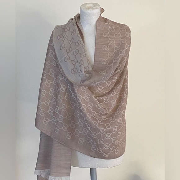 GUCCI WOOL & SILK SCARF - Picture 10 of 14